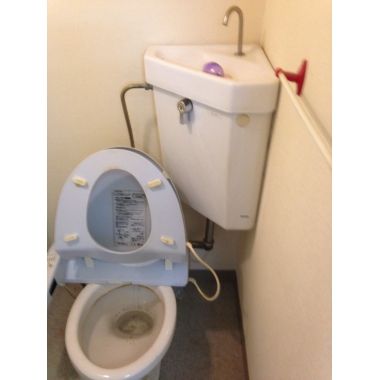人気の三軒茶屋に、空架ける住まいを