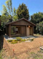 自然と調和する木の住まい｜庭を活かした増築工事