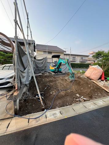 老朽化した平屋事務所の解体工事