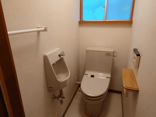 水漏れトラブルを1日で解消し、清潔なトイレ空間へ