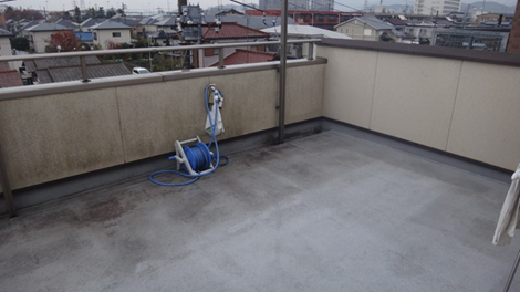 雨漏りを防ぐバルコニーの防水修繕工事