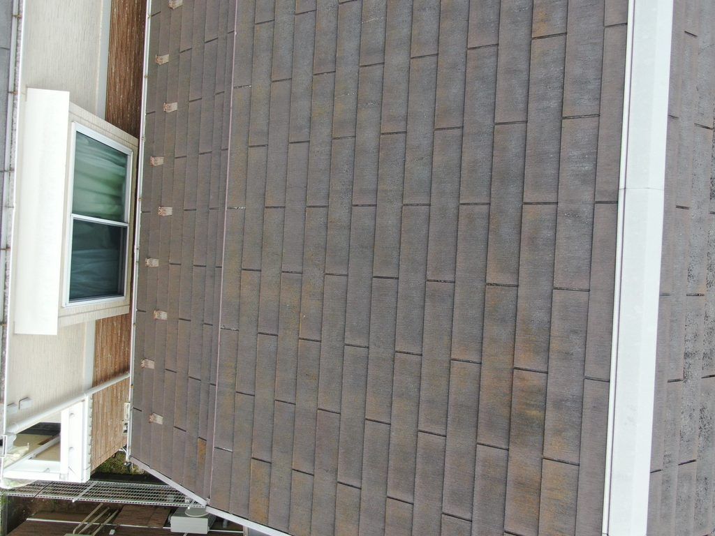 遮熱塗料で夏の暑さを軽減する屋根塗り替え工事