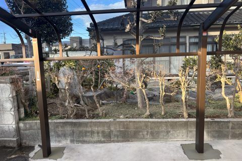 損傷したカーポートの撤去と新規交換工事