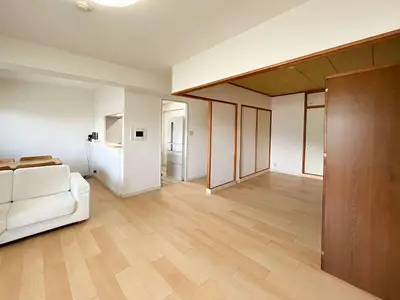 空間をつなぎ、のびやかなLDKへ