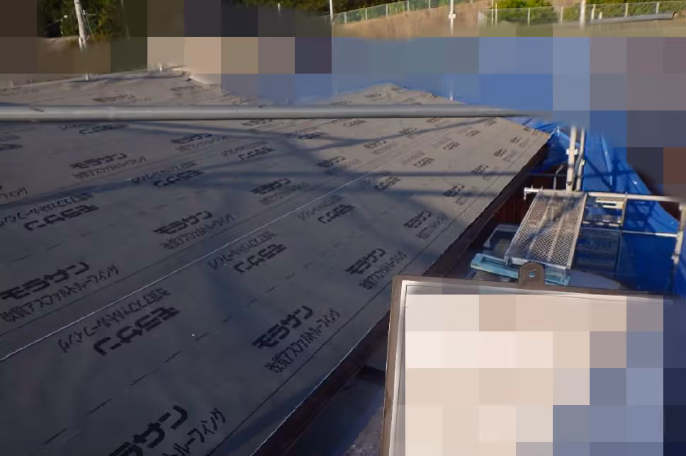 瓦屋根から軽量な金属屋根へ葺き替え耐風改修