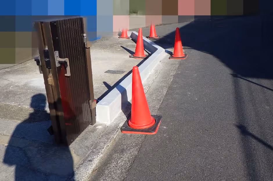 古い塀を撤去し目隠しルーバーフェンスへ刷新
