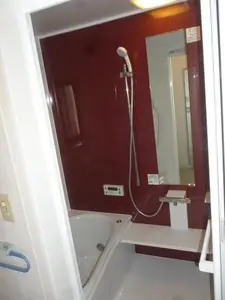 落ち着いた雰囲気のバスルーム