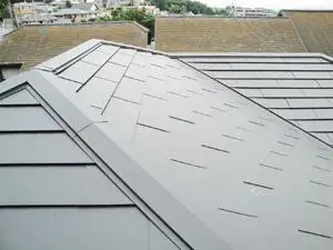 軽い屋根になりました