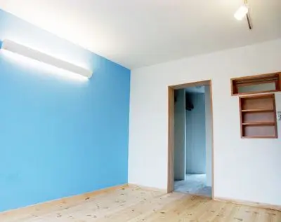 築年数が経った部屋。 木の香りがする部屋へ生まれ変わりました