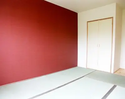 築年数が経った部屋。 木の香りがする部屋へ生まれ変わりました