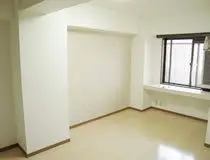 梁面が多い部屋のリフォーム。内部が広がり、使いやすい空間に。