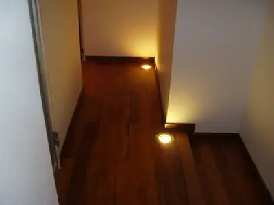 床にアップライトをつけてみました。