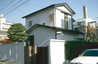 セラミック系の塗料にて全面塗装のリフォーム事例