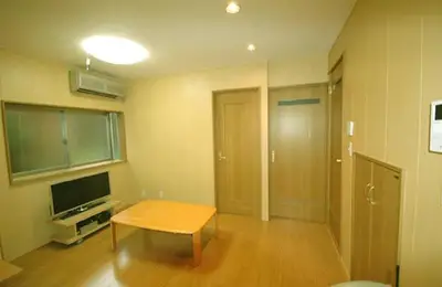 「温かい」木質仕上げと「暖かい」床暖房のリフォーム事例