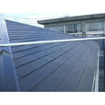 外壁の防水目地を打ち替え、屋根の汚れをしっかりと落としました