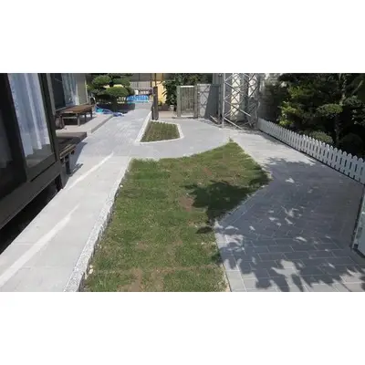 インターロッキングの花壇・アプローチ