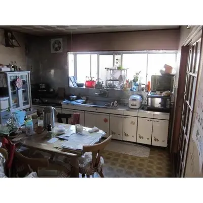 キッチンダイニングと和室を繋げてＬＤＫにしたリフォーム