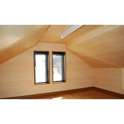 屋根裏に収納スペースを