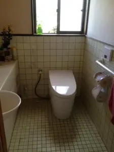 タンクレストイレで広々とした空間へ