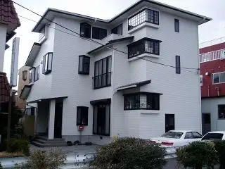 白で明るいお家を実現