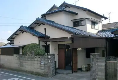 白×青の清潔感のある純和風の住まい