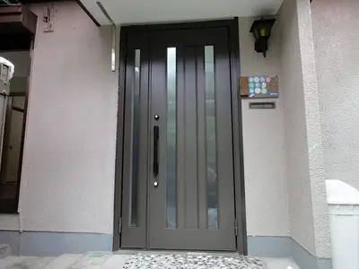 防犯対策はバッチリ！玄関リフォーム
