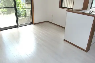 手入れが楽なウッドタイルへリフォーム