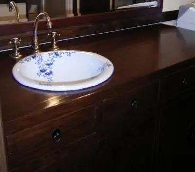 お気に入りの家具を使った洗面台