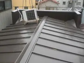 錆びてしまった屋根の取り換え