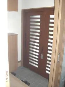 玄関の若返りと清潔感の有るトイレ