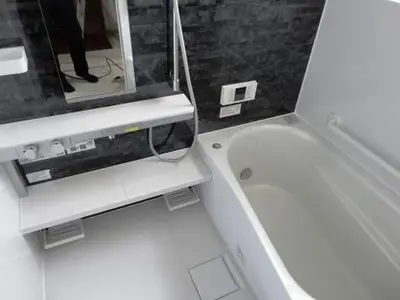 タイル張りからユニットバス変更で快適な暖かさ