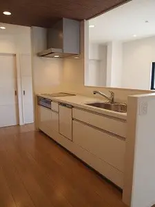 ビルの４階部分を居住スペースに