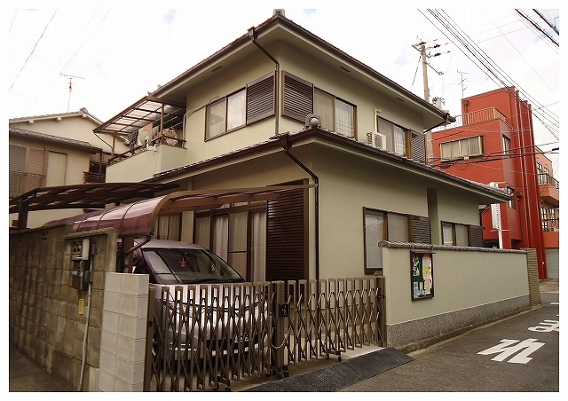 庭を改良してガレージ確保