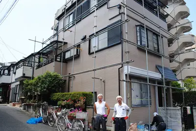 ３階建てでもこの価格59.6万円で塗装の家