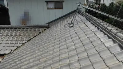 屋根の葺き替え工事～　和瓦を軽量な瓦へ