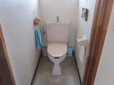 思い出の塗り壁を残しモダンなお部屋に