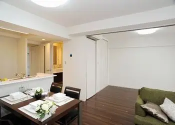 玄関を開けると今までとは別世界