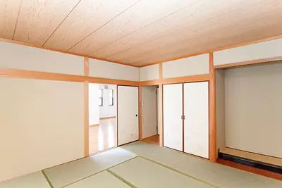 グレイッシュピンクの外壁