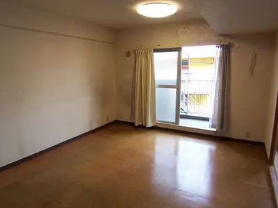 段差を解消してフラットなマンションへ