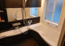 シンプルで落ち着く空間リフォーム