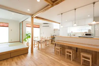 自然素材でスケルトンリフォーム!増築し、耐震補強も