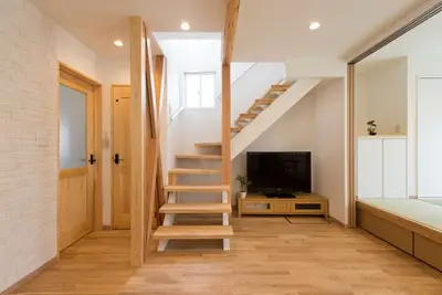 自然素材でスケルトンリフォーム！増築し、耐震補強も