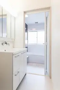 「フランス郊外の家」をテーマに戸建て全面リフォーム