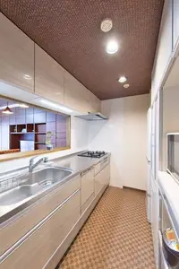 シックで落ち着いた色合いに〜ご夫婦二人のマンション全面改装