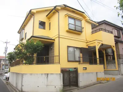 明るくきれいな外観に