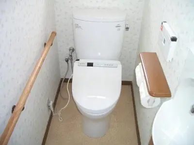 高齢の祖母に配慮・和式から洋式トイレに変更