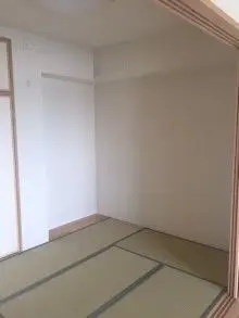 1面の壁に貼るだけでインテリアが劇的に変わる