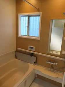 天然赤松フローリングと水回りリフォーム