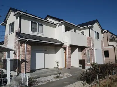 外壁塗装(多彩色吹付)・屋根塗装(遮熱)