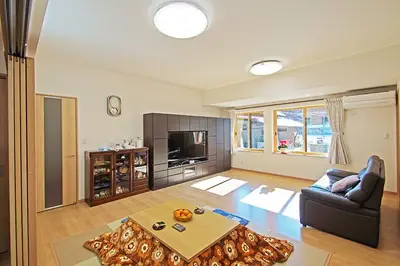 家族がのびのび暮らせる明るい家